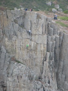 Tung Lung cliff abseil 1